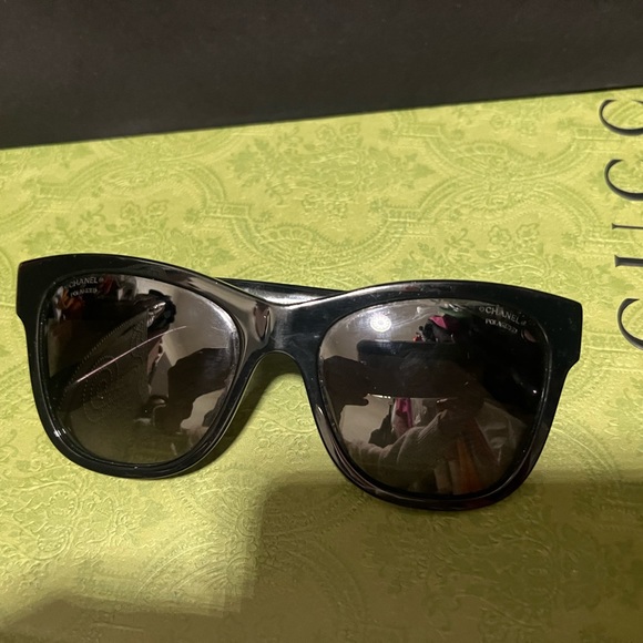 Chanel Black Oversized Square Sunglasses - Picture 1 of 5
